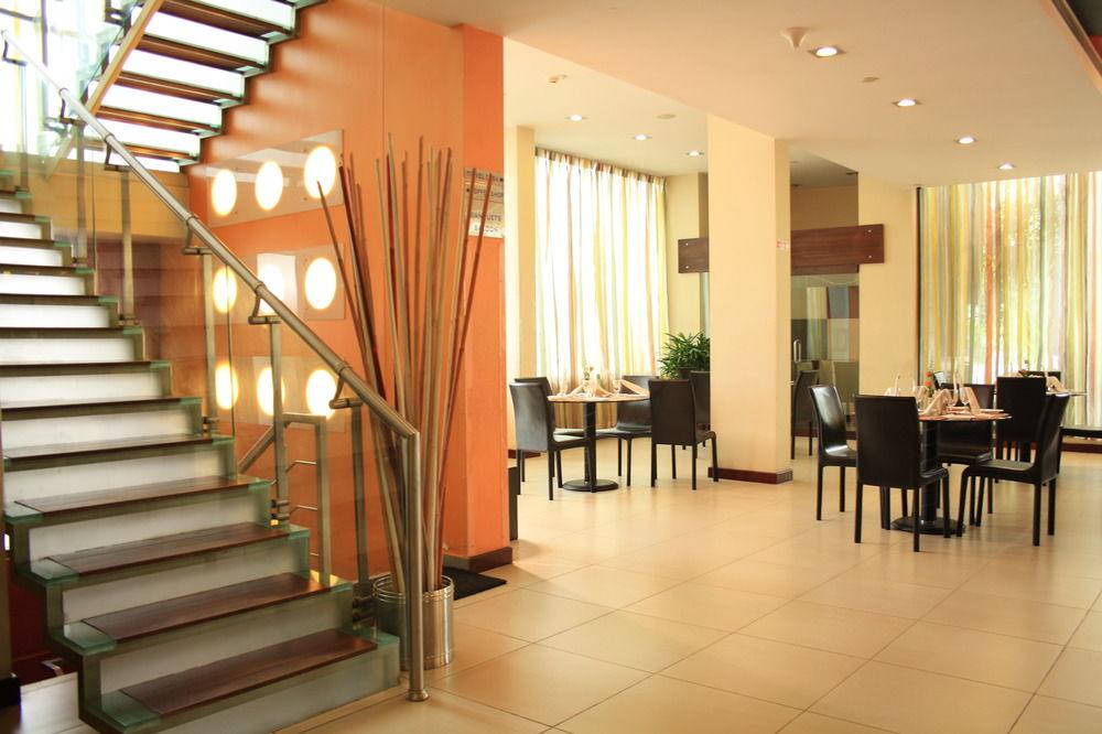 37Th Crescent Hotel Bengaluru מראה חיצוני תמונה