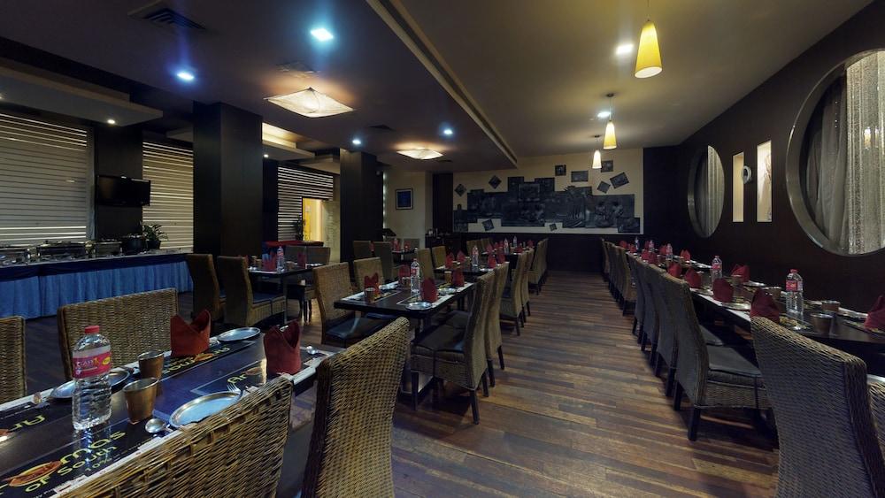 37Th Crescent Hotel Bengaluru מראה חיצוני תמונה