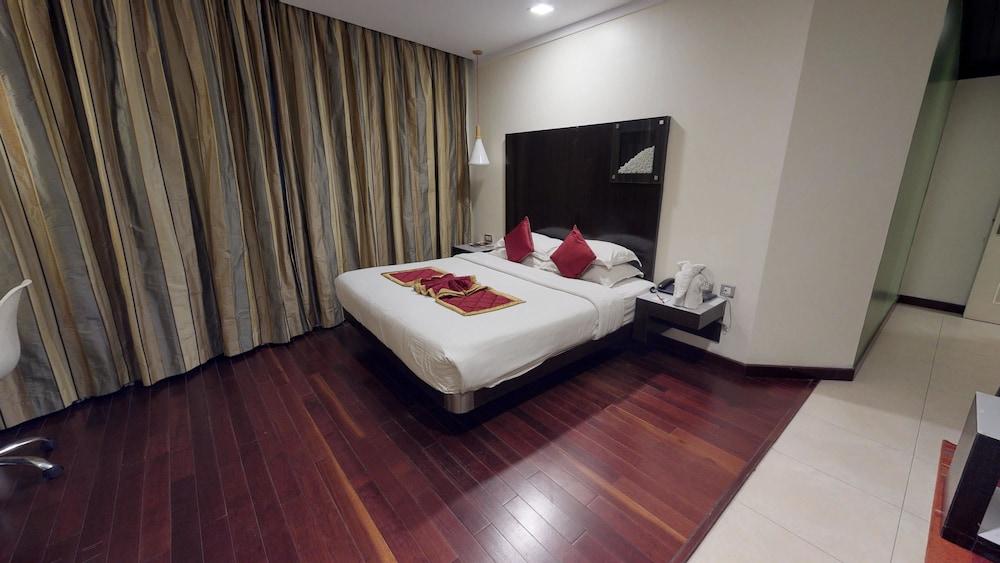 37Th Crescent Hotel Bengaluru מראה חיצוני תמונה