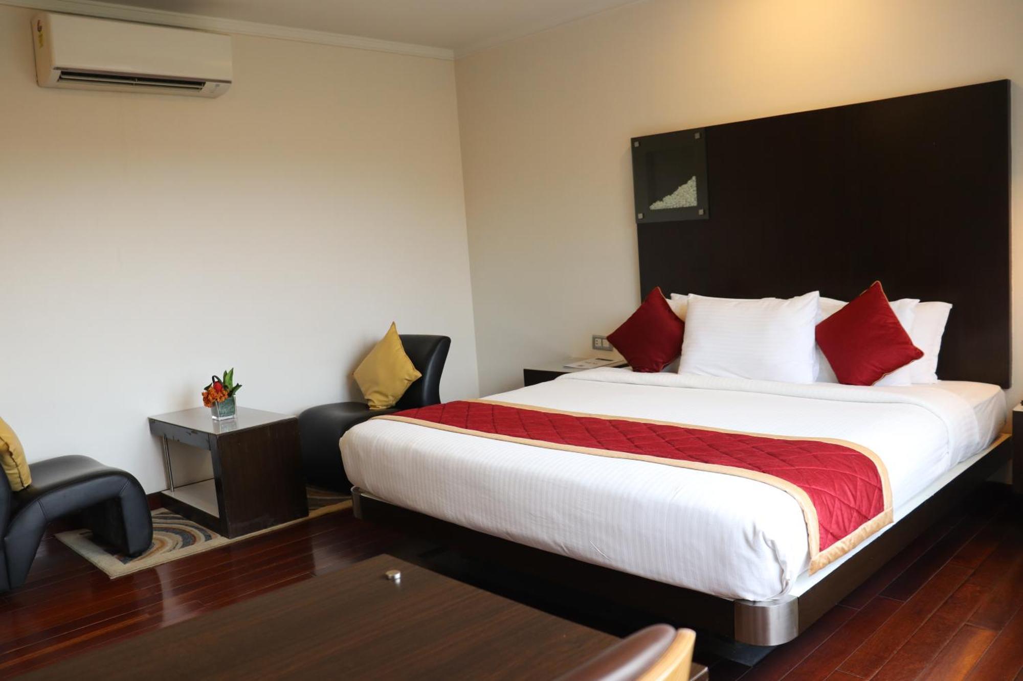 37Th Crescent Hotel Bengaluru מראה חיצוני תמונה