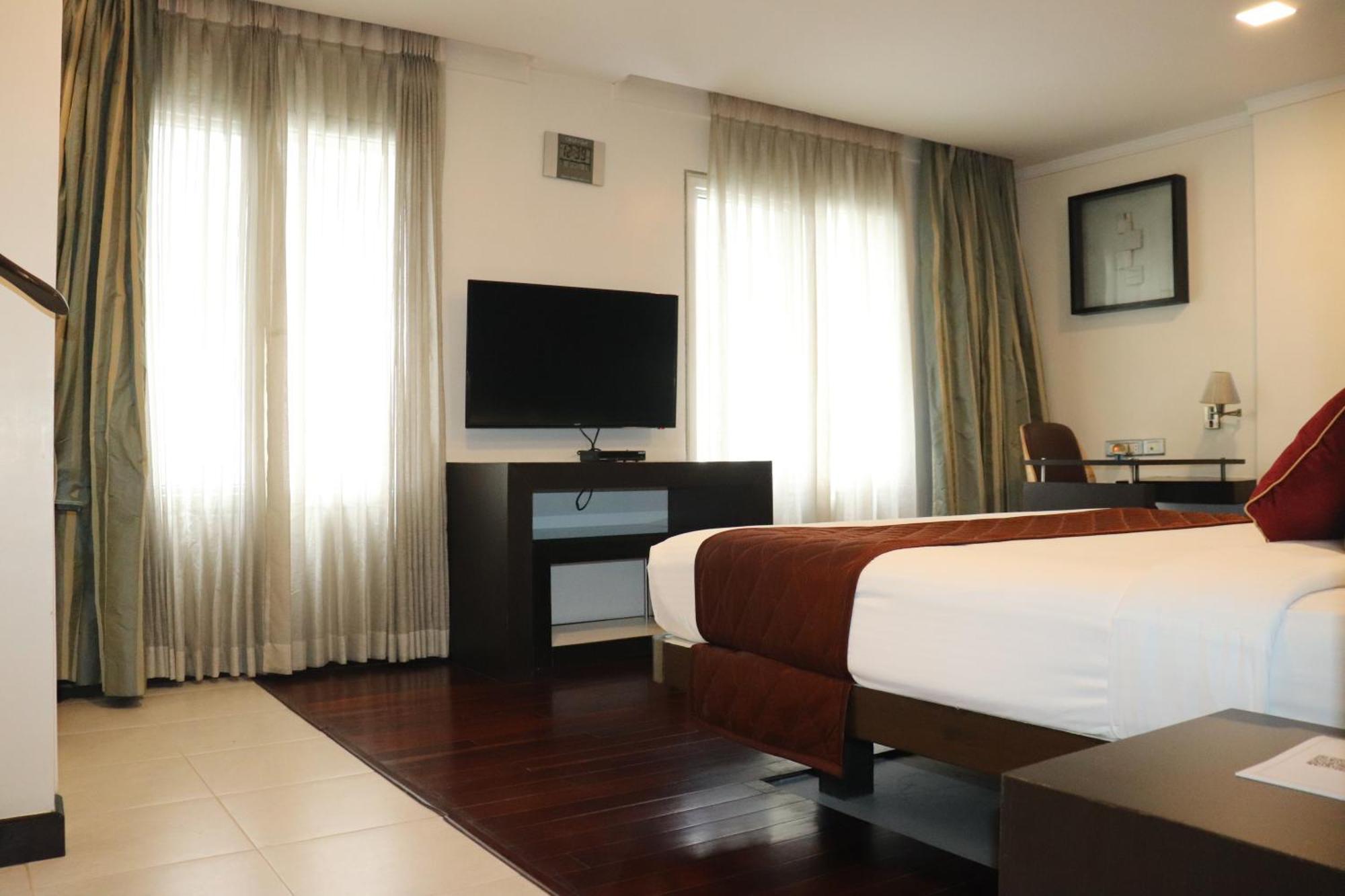 37Th Crescent Hotel Bengaluru מראה חיצוני תמונה