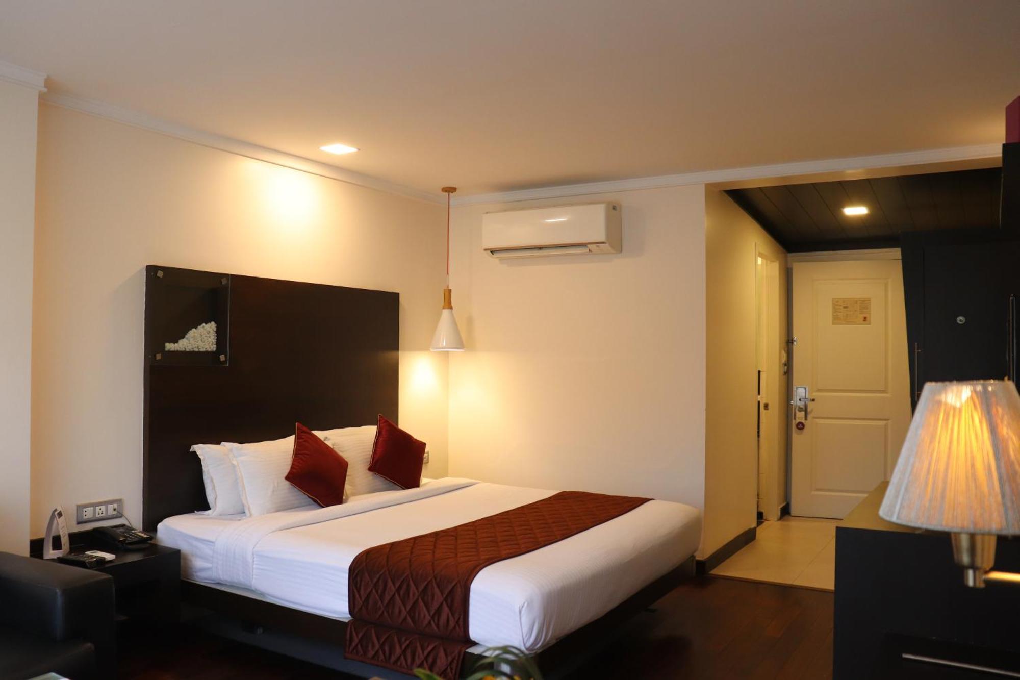 37Th Crescent Hotel Bengaluru מראה חיצוני תמונה