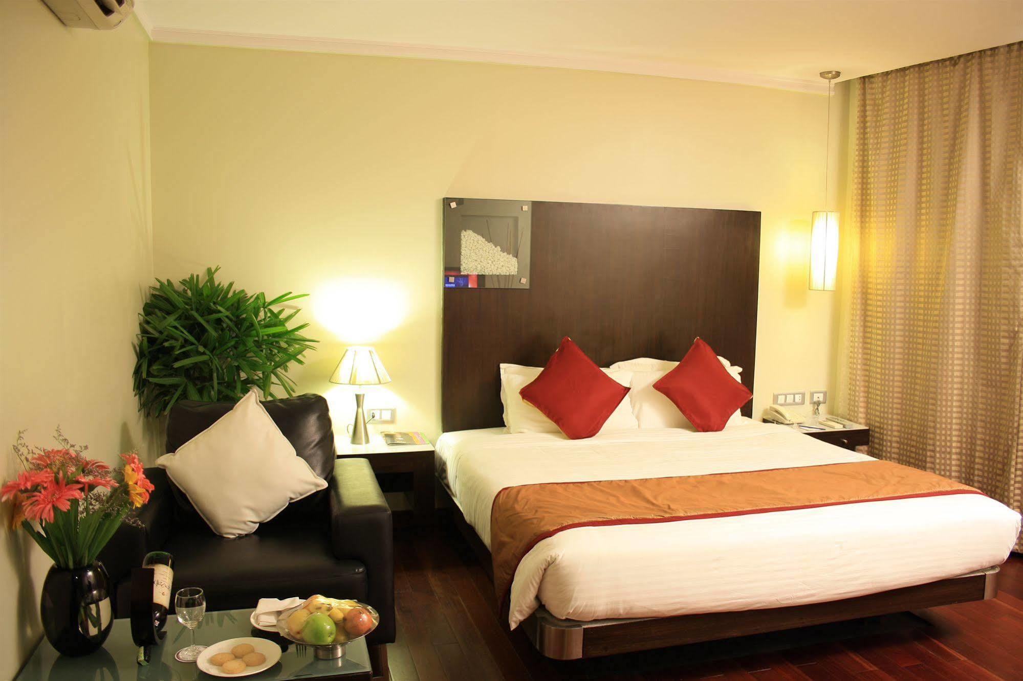37Th Crescent Hotel Bengaluru מראה חיצוני תמונה